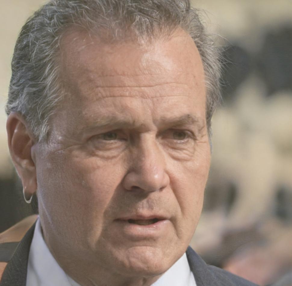 Portrait de Marc Dubois, directeur financier